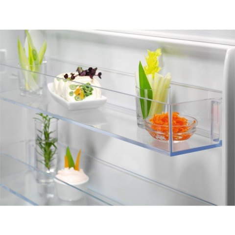 Electrolux Chłodziarko-zamrażarka LNT6NE18S SMK