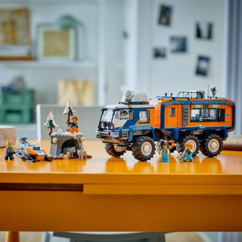 LEGO Klocki City 60471 Ciężarówka z laboratorium arktycznej odkrywczyni