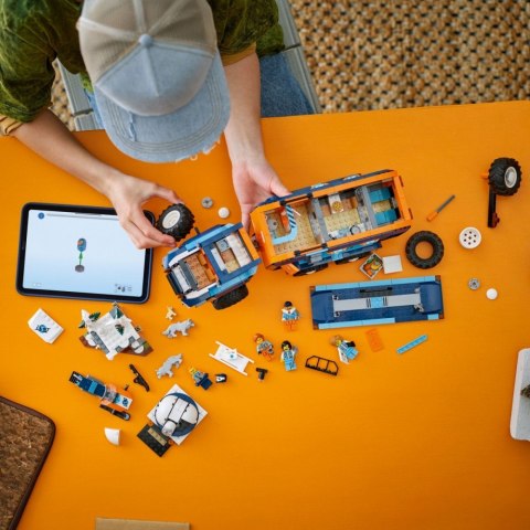 LEGO Klocki City 60471 Ciężarówka z laboratorium arktycznej odkrywczyni