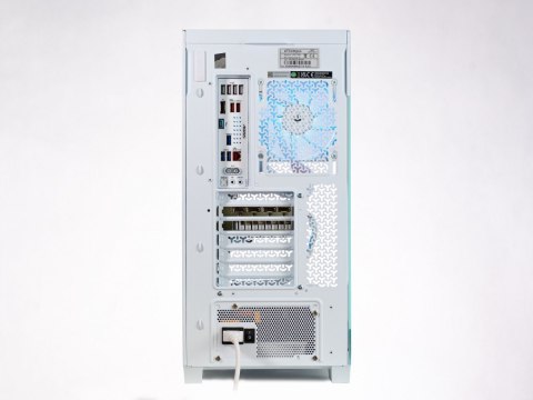 OPTIMUS Komputer E-Sport Extreme GZ890T-CR1 Core Ultra 7K/32GB/2TB/RTX 5070 OC/Biały