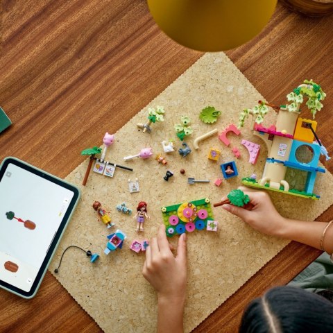LEGO Klocki Friends 42666 Kocie przyjęcie urodzinowe i domek na drzewie